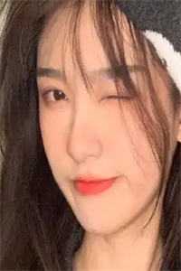 强扭校草苦涩难咽，重生后她放弃了精品阅读