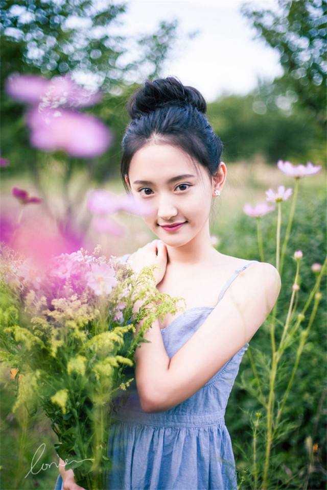 重生不舔校草后，反被他求婚啦无删版