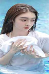 重生不舔校草后，反被他求婚啦by