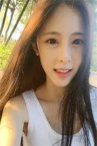 重生不舔校草后，反被他求婚啦畅销巨著