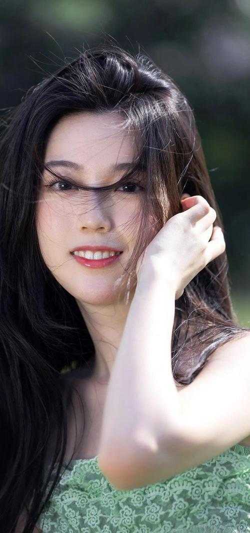 被渣爹抛弃，奶团被大佬抢着当崽秦星澜秦微渺结局+番外