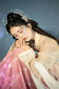 未婚夫干妹妹发了条祝福视频后，我换人结婚了高口碑