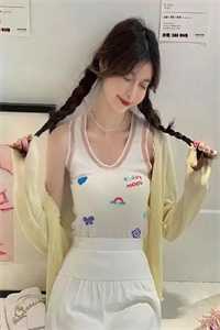 穿成炮灰小姑子后，我撕了全家剧本小说免费阅读