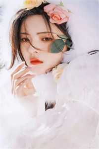 带娃逃走八年后，她哭疯了全文