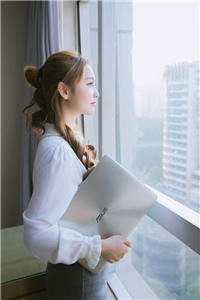 高烧39度的我，被妻子的助理逼迫加班全章节