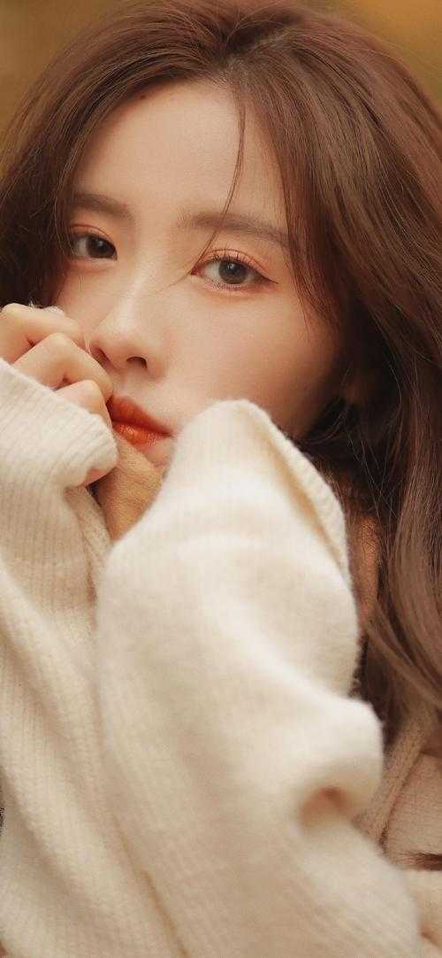 刚入职半个月，小白兔被上司盯上了完本