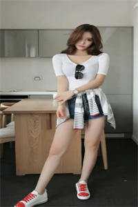 逃出囚笼归来，她将世子踢下神坛后续+无弹窗