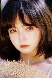 半帘花影月笼纱抖音