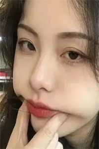 病娇公爵宠入骨，爱比油画更窒息完结文