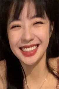 重生后，我送眼神不好的弟妹下地狱热门推荐