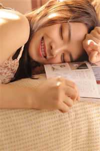 未婚夫干妹妹发了条祝福视频后，我换人结婚了全章节