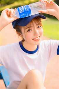 怀孕八个月的老婆溜狗出了车祸，我选择救狗畅读